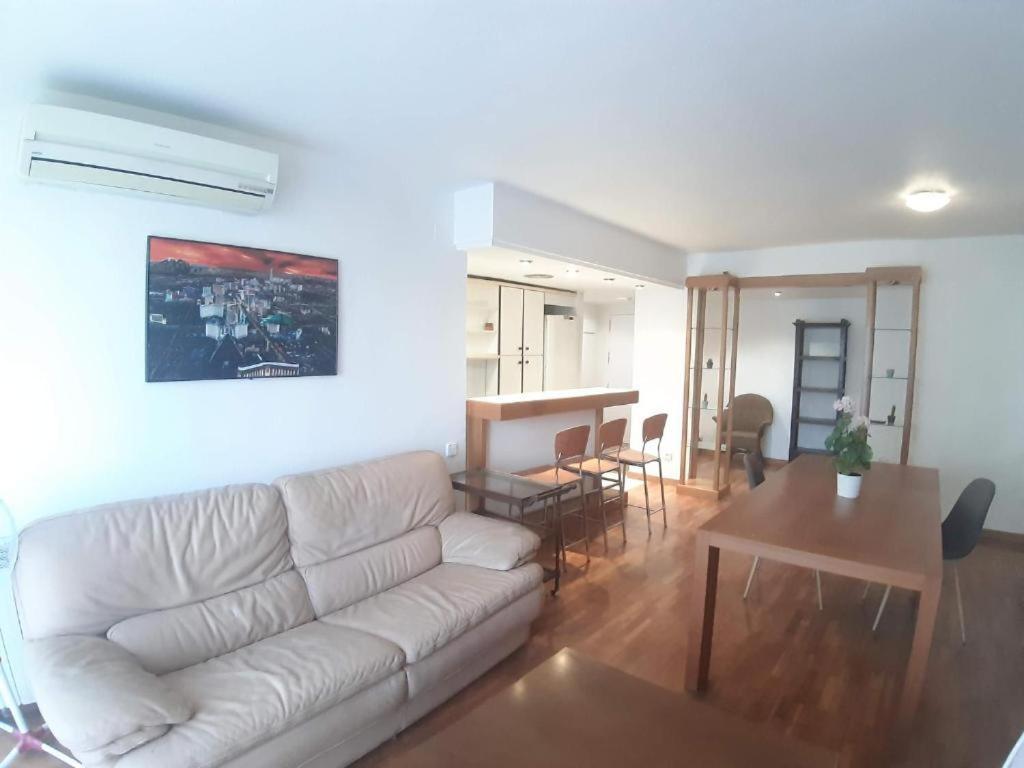 Plaza Puerta Nueva Apartment มูร์เซีย ภายนอก รูปภาพ